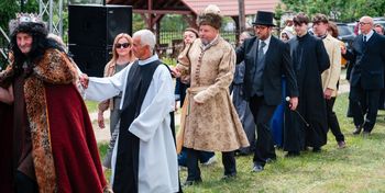 Klimontów świętował 400-lecie parafii. Wyjątkowy Orszak Dziejów