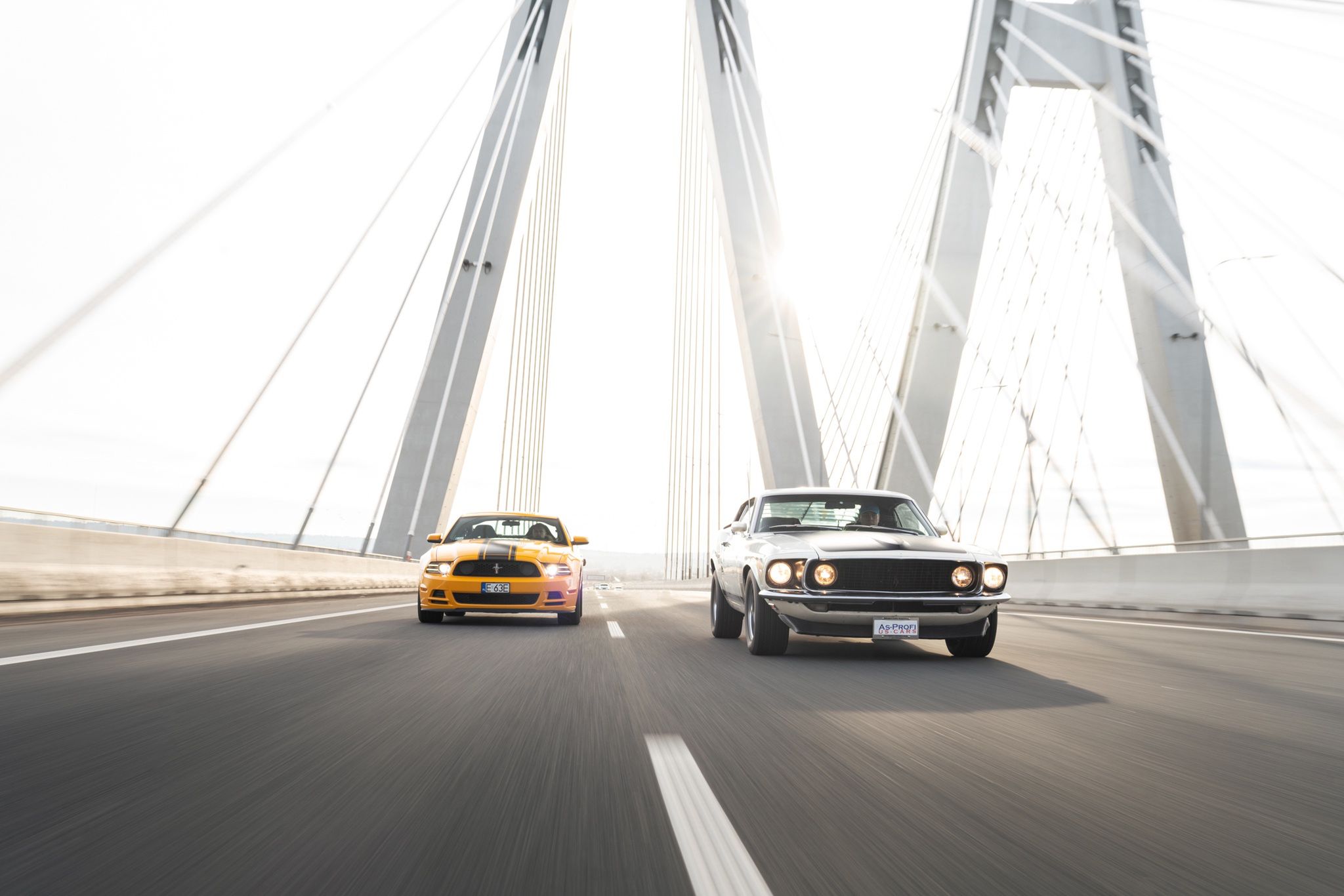 Ford Mustang Boss 302 z 1969 i 2013 r.