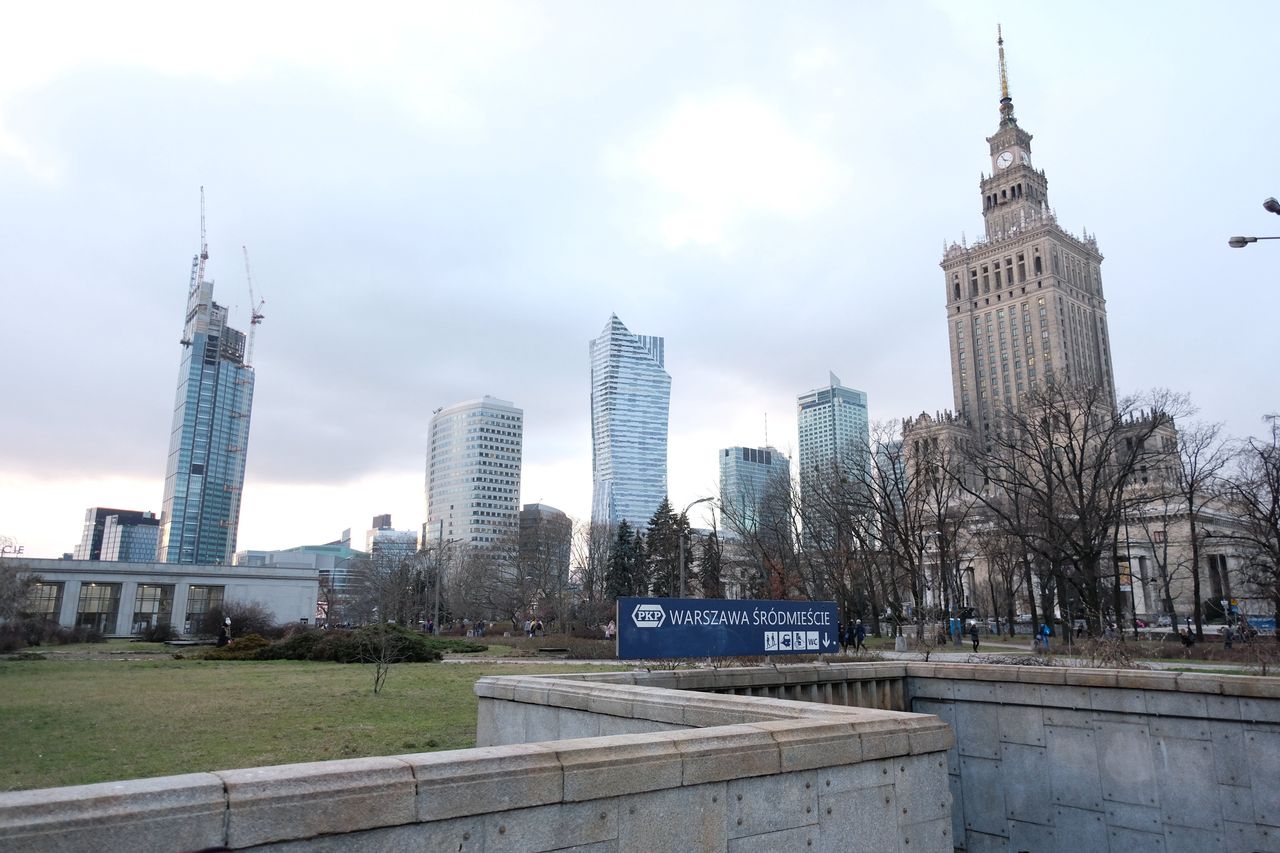 Warszawa. W niedzielę może przelotnie padać