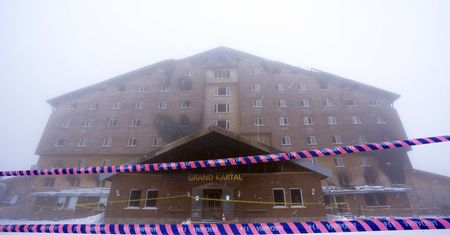 Turcja. Przerażające relacje świadków. "Rzucę dziecko albo się spali"