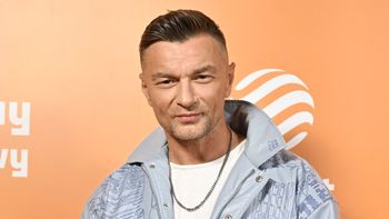Liber pozuje na ściance z NOWĄ PARTNERKĄ (?). Ostatnio wyznał, że jest zakochany
