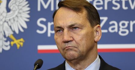 Sikorski potwierdza tragiczny wypadek. "Polscy turyści"