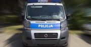 Policyjna blokada drogi. Podejrzany odjechał z bronią policjanta