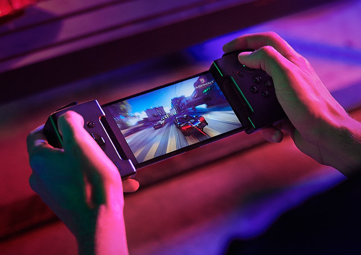ASUS ROG Phone w sprzedaży w Polsce. Cena nie jest niska, ale to prawdopodobnie najlepszy sprzęt dla graczy 1