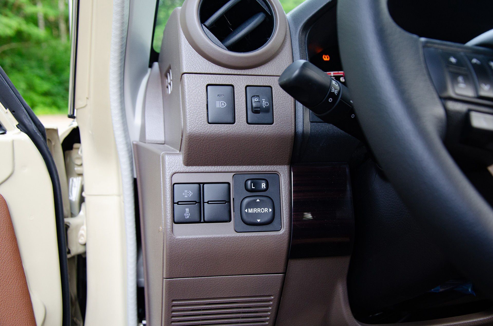 Toyota Land Cruiser 70