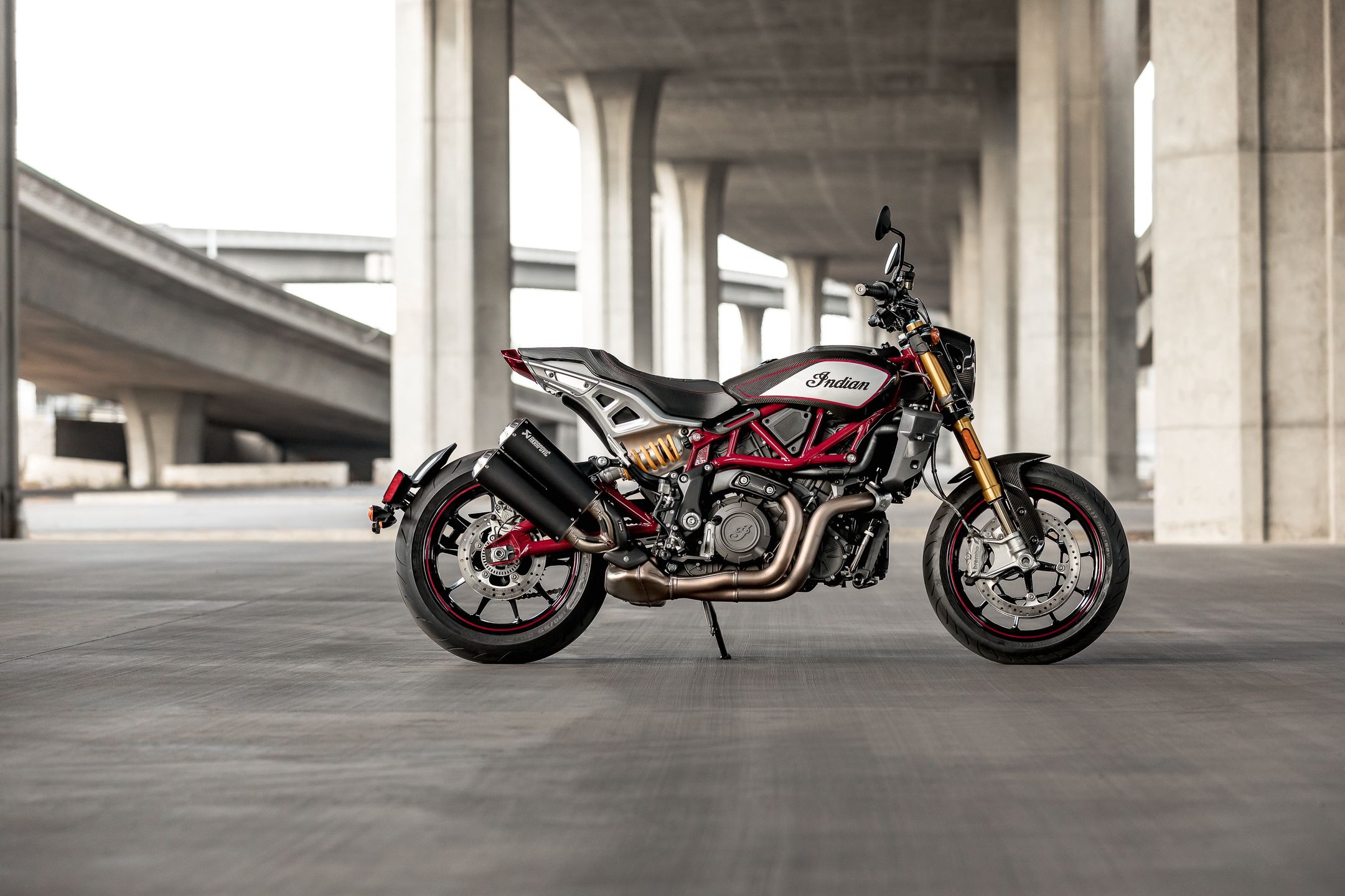 Indian FTR R Carbon