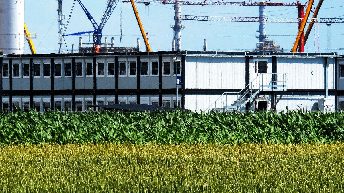 Budowa kompleksu Olefiny III w Płocku