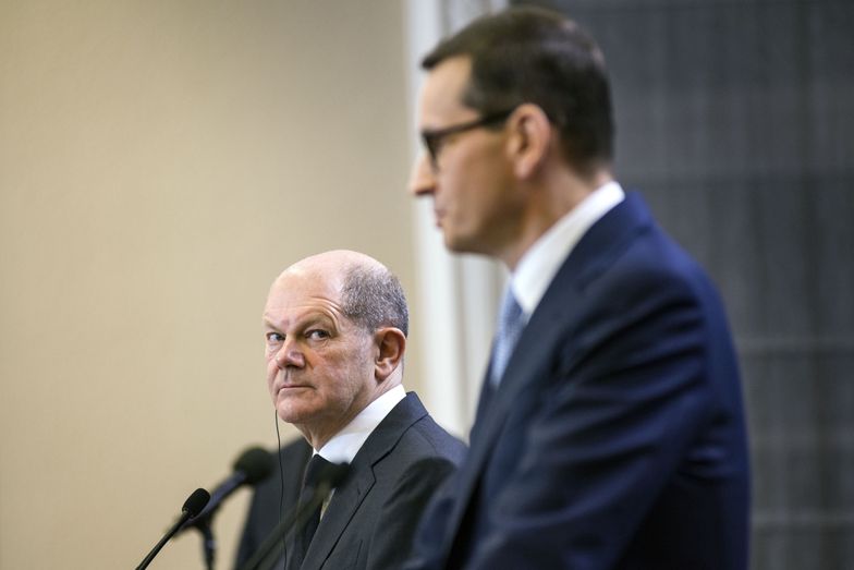 WARSAW, POLAND - 2021/12/12: Olaf Scholz (L), and Mateusz Morawiecki (R) seen speaking during a press conference.
Four days after taking office, German Chancellor Olaf Scholz paid an inaugural visit to neighboring Poland on Sunday 12th of December. Olaf Scholz was welcomed by Polish Prime Minister Mateusz Morawiecki. After political talks, Olaf Scholz and Mateusz Morawiecki attended a press conference at the Prime Minister's Chancellery. (Photo by Attila Husejnow/SOPA Images/LightRocket via Getty Images)
