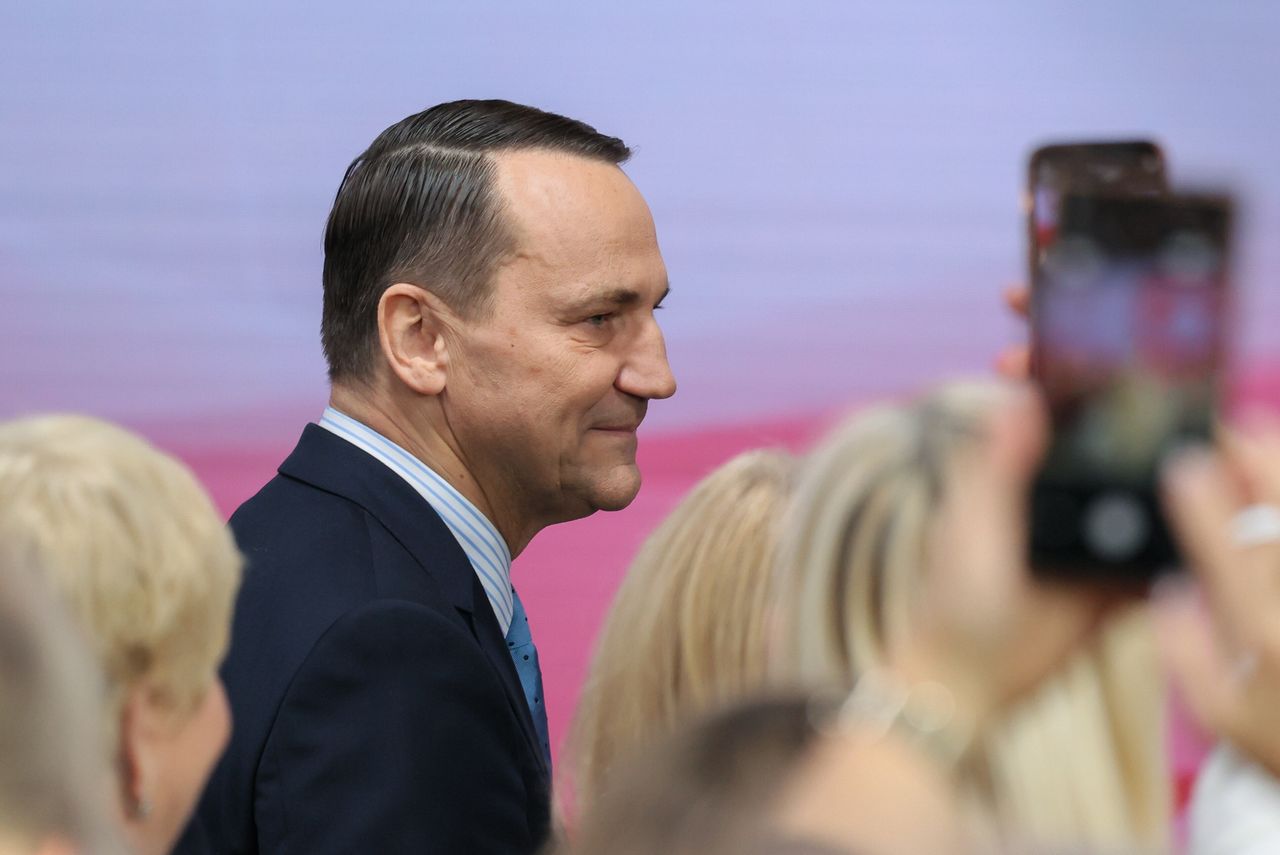 "Walcz i wygraj". Sikorski przemawia po ogłoszeniu kandydata KO