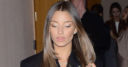 Stylizacja Julii Wieniawy z Elle Style Awards NIE ZACHWYCIŁA internautów. "COŚ POSZŁO NIE TAK" (ZDJĘCIA)