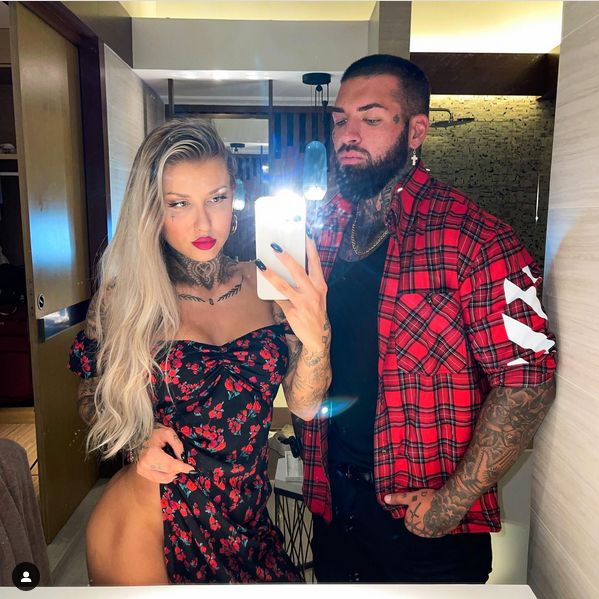 Daniel Majewski uderza w Lexy Chaplin