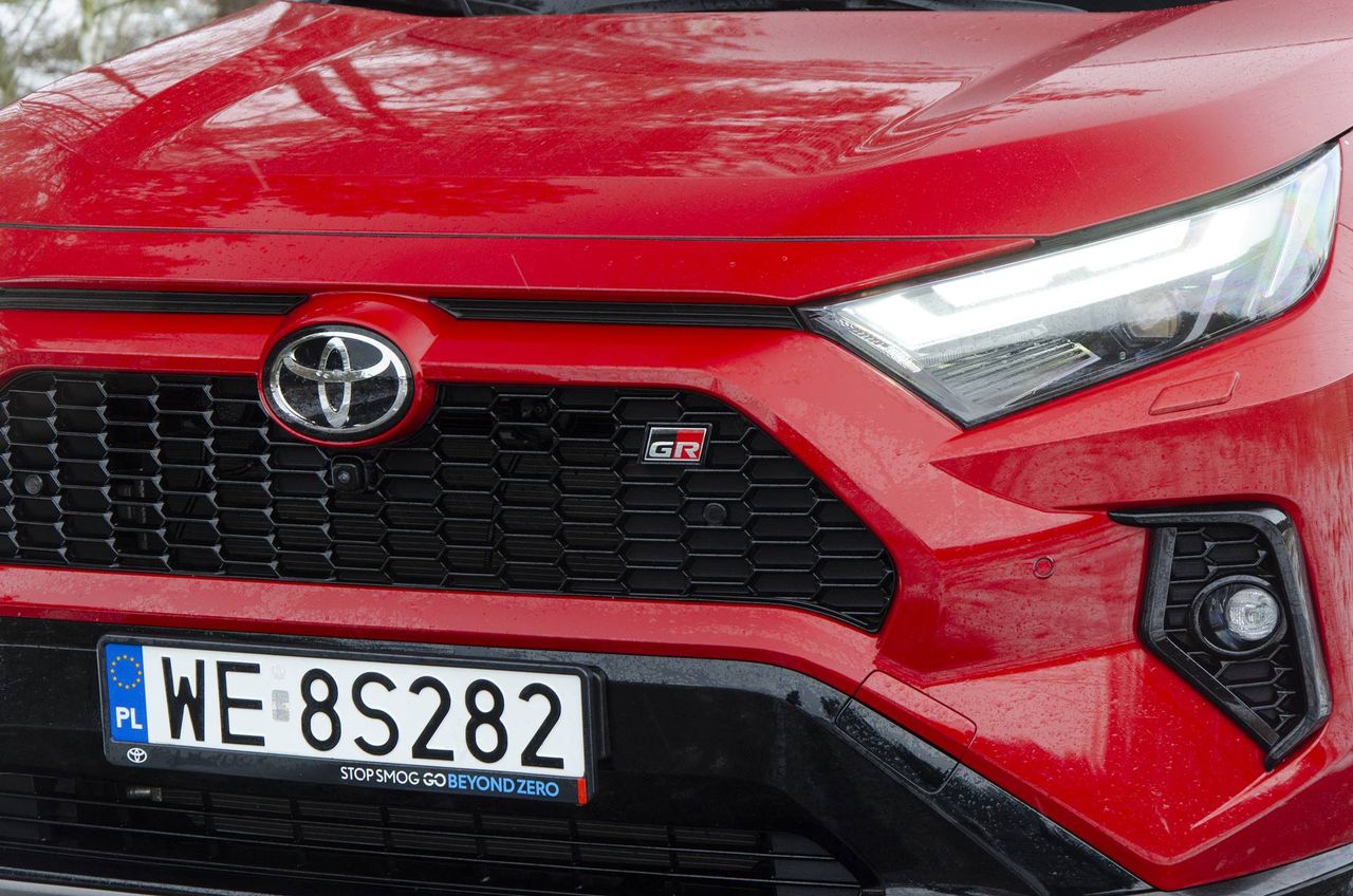 Toyota RAV4 GR Sport jest jednym z najczęściej kradzionych samochodów