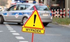 Czołowe zderzenie auta osobowego z ciężarówką. Jest ofiara śmiertelna