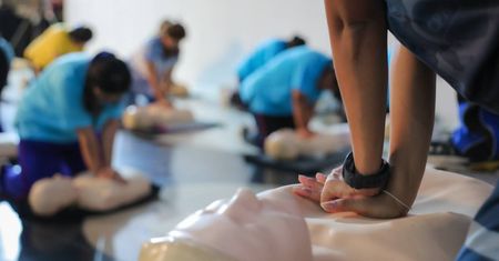 Robili pokaz dla WOŚP. Uratowali życie mężczyźnie