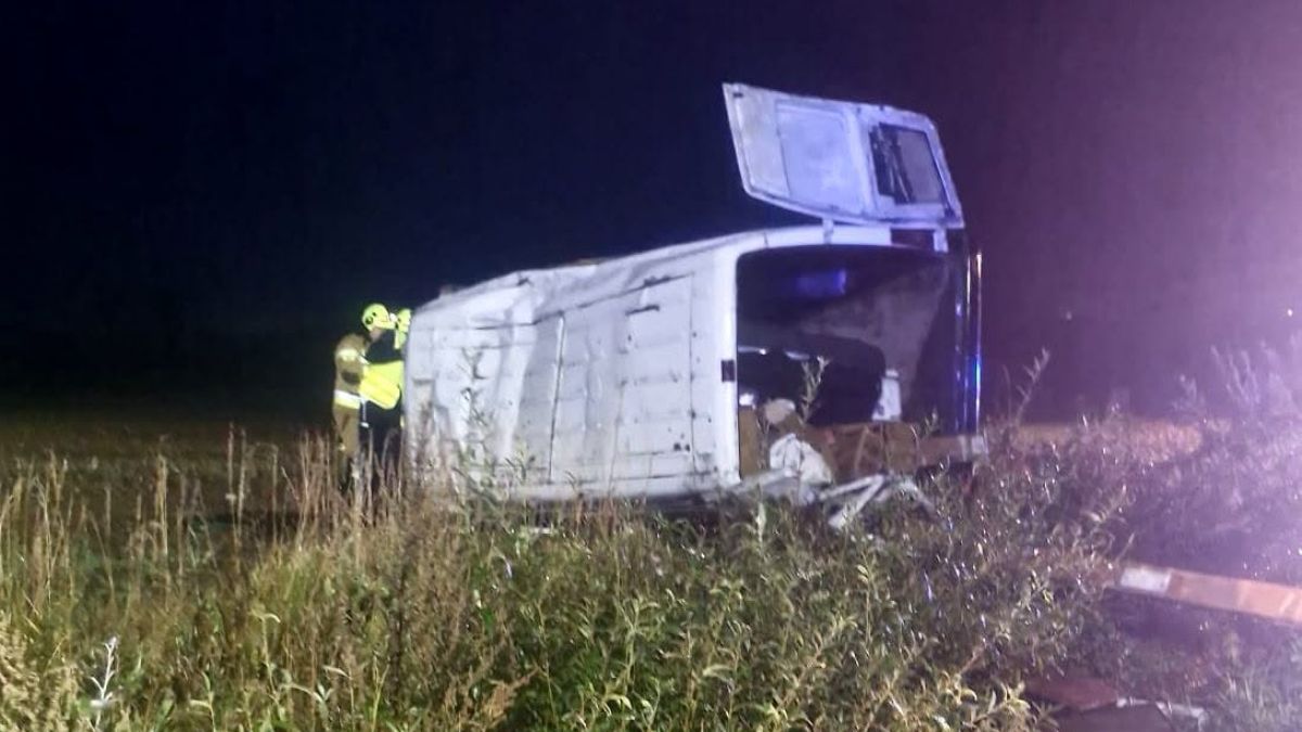 Wypadek busa. Za kierownicą 73-letni obywatel Ukrainy