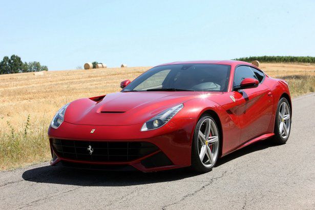 Ferrari F12berlinetta - nowe zdjęcia i filmy