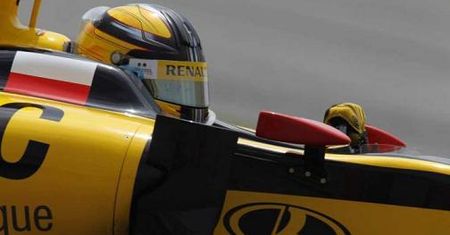 Dublet McLarena, Renault zagrało vabank