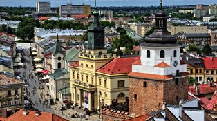 Warszawa: "Lalka" przenosi się na Krakowskie Przedmieście. Filmowcy wracają do pracy, będą utrudnienia