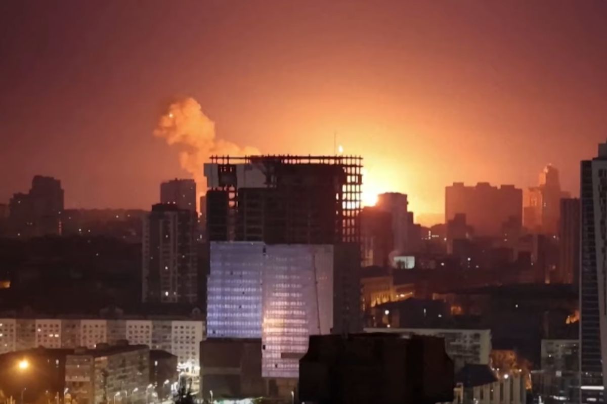 Massive Russian missile assault on Ukraine targets cities and energy