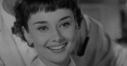 Ten film uczynił GWIAZDĘ z Audrey Hepburn. Widzowie będą mogli obejrzeć go dziś w środku nocy