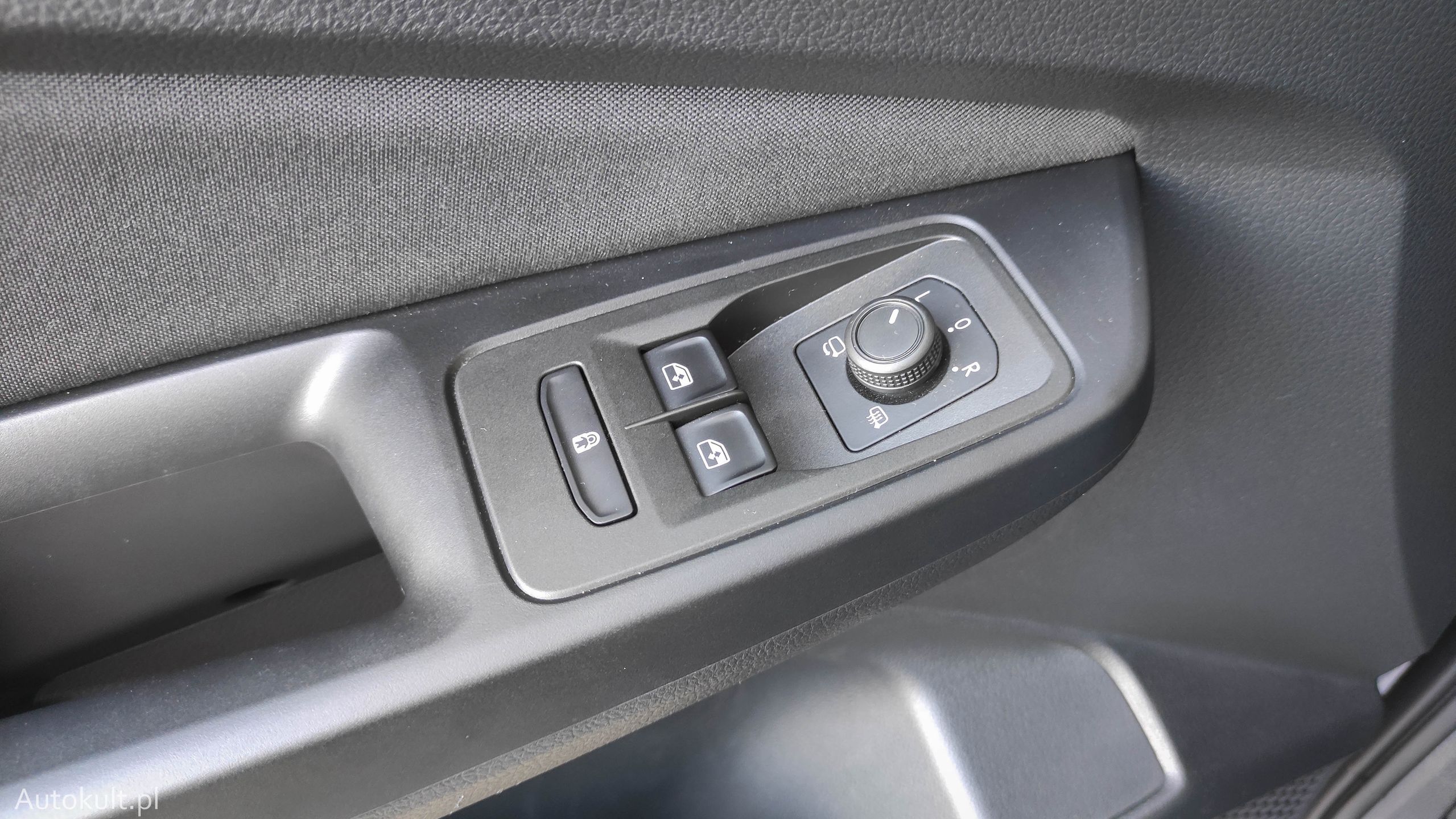 Volkswagen Caddy Dark Label
