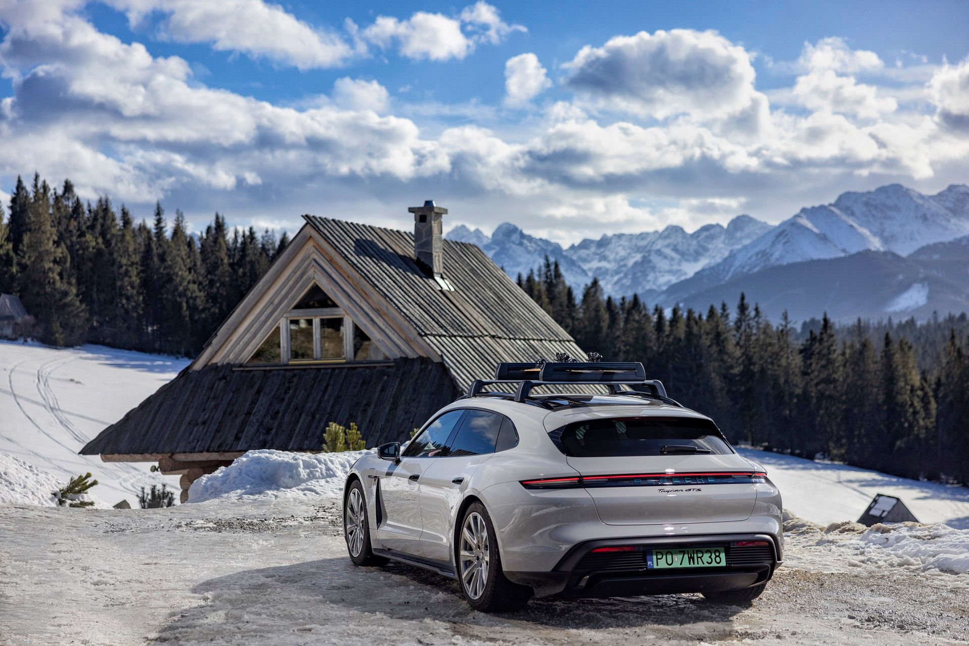 Porsche Taycan GTS Sport Turismo (2022)