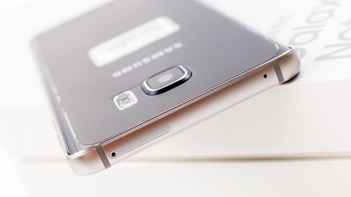 Samsung pracuje nad zupełnie nowym smartfonem, depositphotos