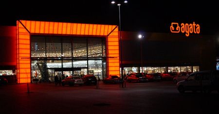 Agata Meble przekazuje milion złotych na walkę z koronawirusem