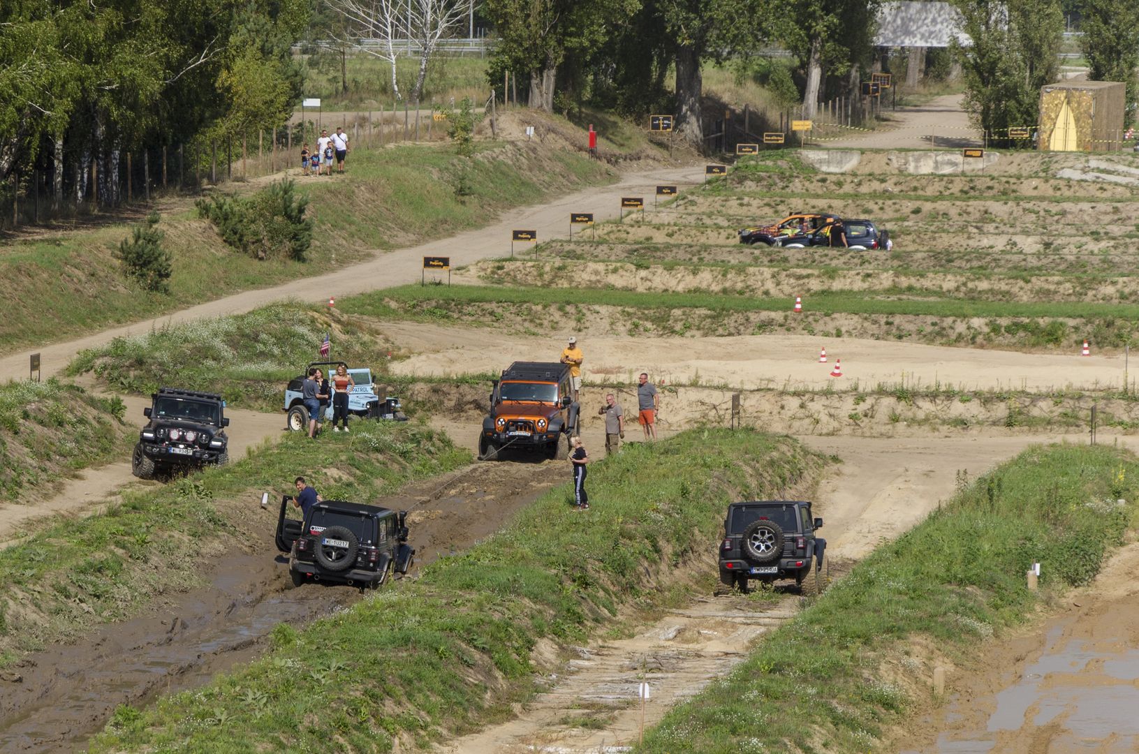 Poligon 4x4