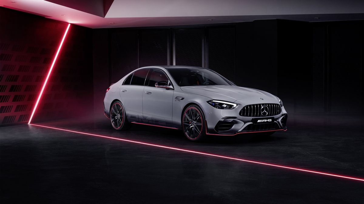 Mercedes-AMG C63 S E Performance