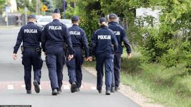 Szukało go kilkudziesięciu policjantów. Dziecko spało za szafą