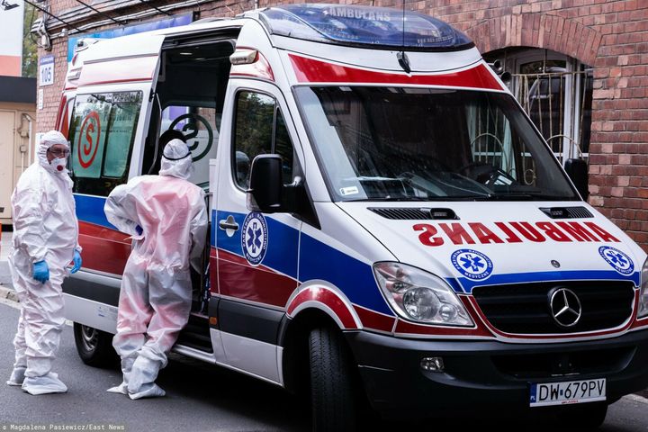 Koronawirus w Polsce. Wysokie liczby zgonów wskazują, że jesteśmy w środku kryzysu