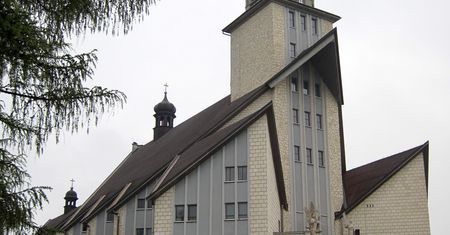 Gorlice. Ksiądz miał wypytywać 9-latki o "problemy seksualne". "Bom wyczuwał, że mają"