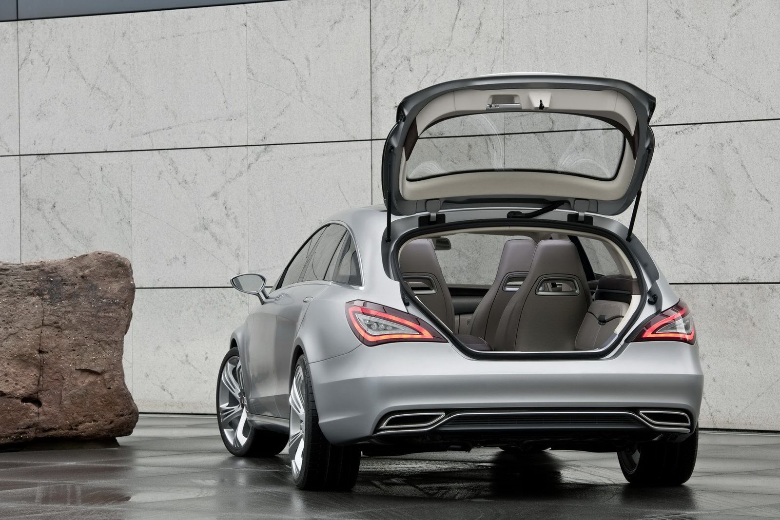 Mercedes-Benz-CLS-Shooting-Break-22