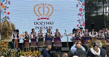 Spała: Tłumy na dożynkach. Regionalne stoiska i koncert Zenka Martyniuka
