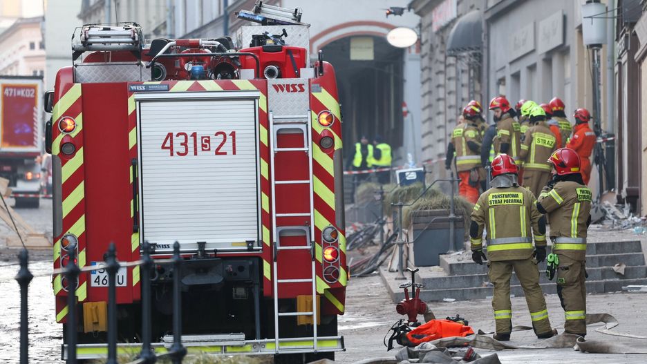 Gruzowisko po kamienicy w Cieszynie
Fot. Bartlomiej Bodzek/East News, Cieszyn, 30.12.2024. Gruzowisko po wybuchu gazu w kamienicy przy ul. Glebokiej 32 w Cieszynie. W gruzach znaleziono ciala dwoch osob.
Bartlomiej Bodzek