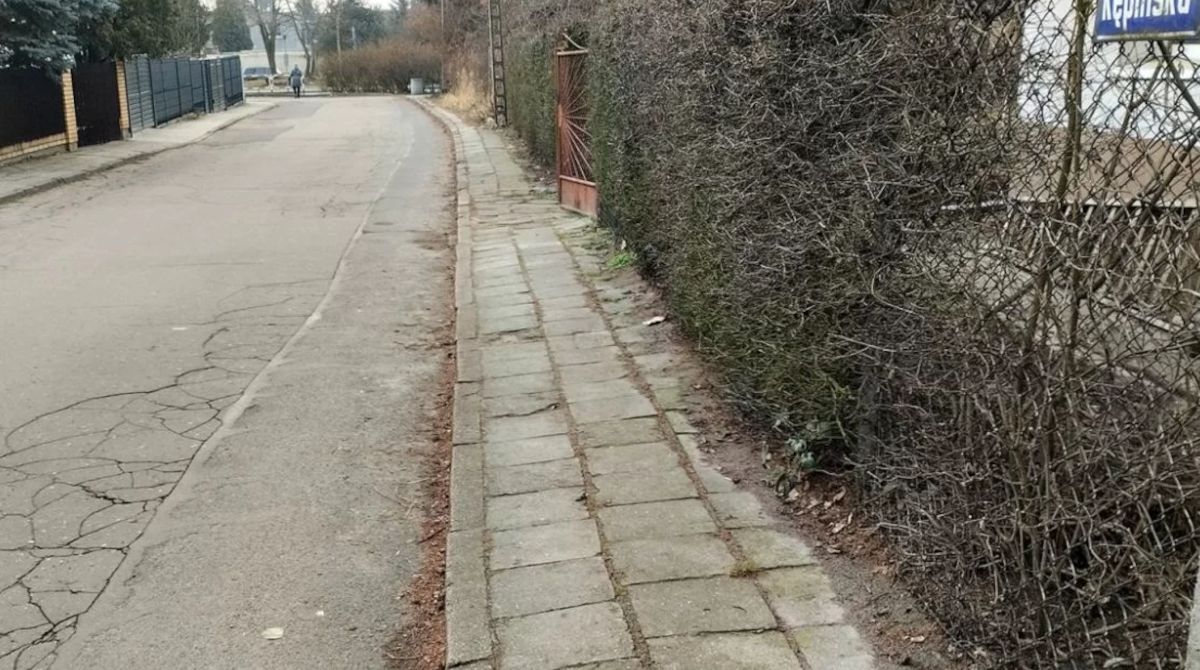 Zniszczone chodniki na Świerczewie będą odnowione.