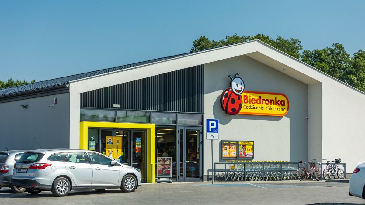 Logo Arkadiusz Zi�?ek
fot: Arkadiusz Ziolek/ East News.

n/z Sklep Biedronka.
ARKADIUSZ ZIOLEK