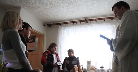 Część wiernych nie kryje oburzenia. Tak zaskoczył ich proboszcz
