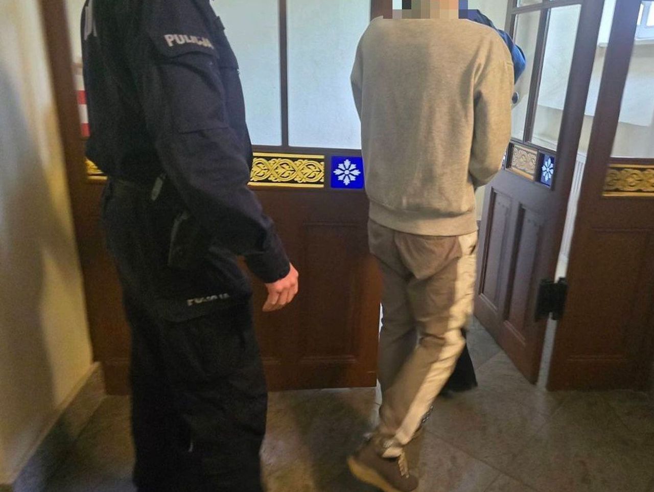 Sprawca gwałtu zatrzymany po 11 latach. Zgubił go niedopałek papierosa z DNA