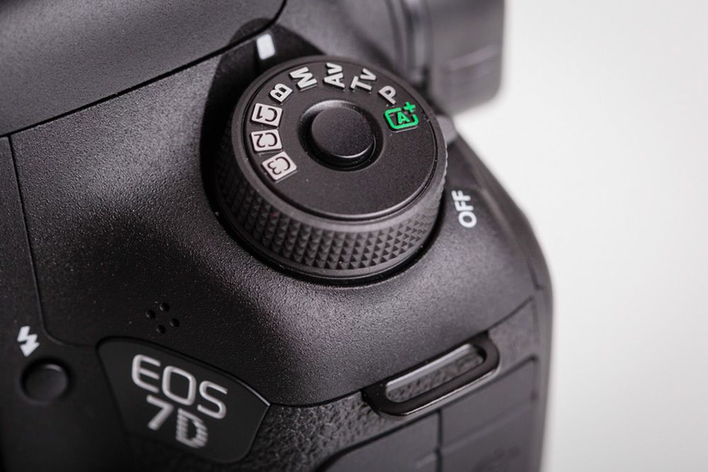 Canon EOS 7D Mark II - szybki, wytrzymały i bez konkurencji [test] 10