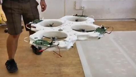 Modularny quadrokopter prawie jak Transformer [wideo] 1