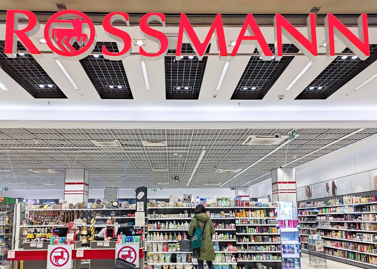 Rossmann zaskakuje. Kultowe zapachy dla mężczyzn nawet 105 zł taniej
