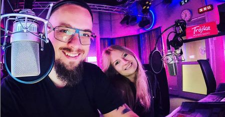 Skargi na poranną audycję Trójki. Promowanie szkodliwych wzorców i pornograficzne skojarzenia