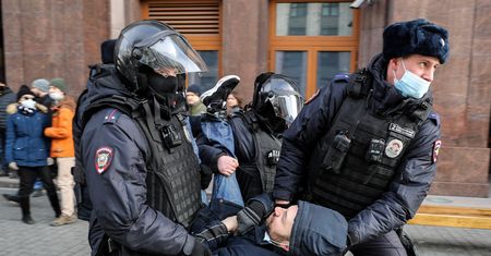 Zbuntują się przeciwko Putinowi? Ruch antywojenny wzywa do masowych protestów