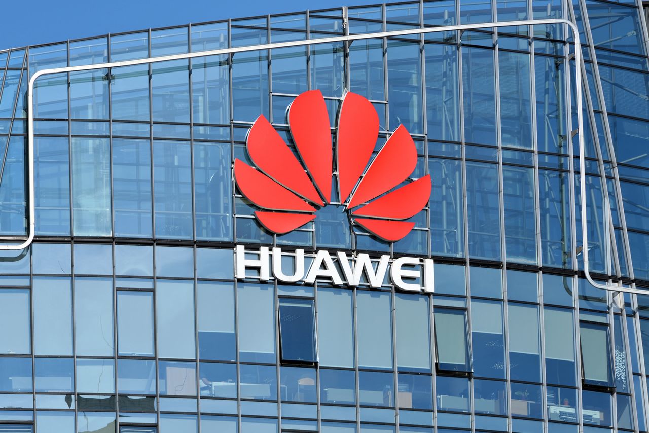 Kolejny rozdział konfliktu USA z Huawei. Źródło: Depositphotos