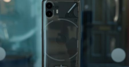 Nowy Nothing Phone nadciąga. Producent potwierdził doniesienia