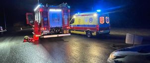 Osobówka wpadła do rowu w Zawichoście. Jedna osoba trafiła do szpitala