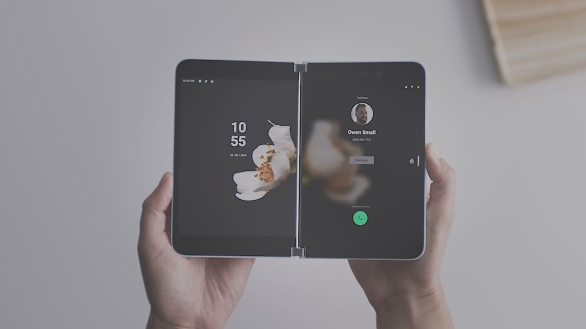 Gesty nawigacji dwuekranowego Surface Duo są już prawie gotowe, źródło: prezentacja produktu Microsoftu