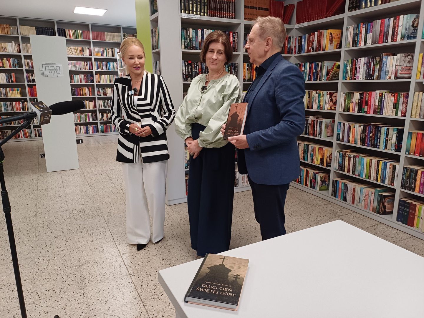 Spotkanie autorskie z Andrzejem Nowakiem-Arczewskim w Miejskiej Bibliotece Publicznej w Starachowicach.